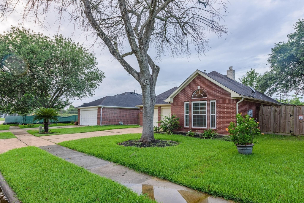 3503 Riverside Drive - Photo 4