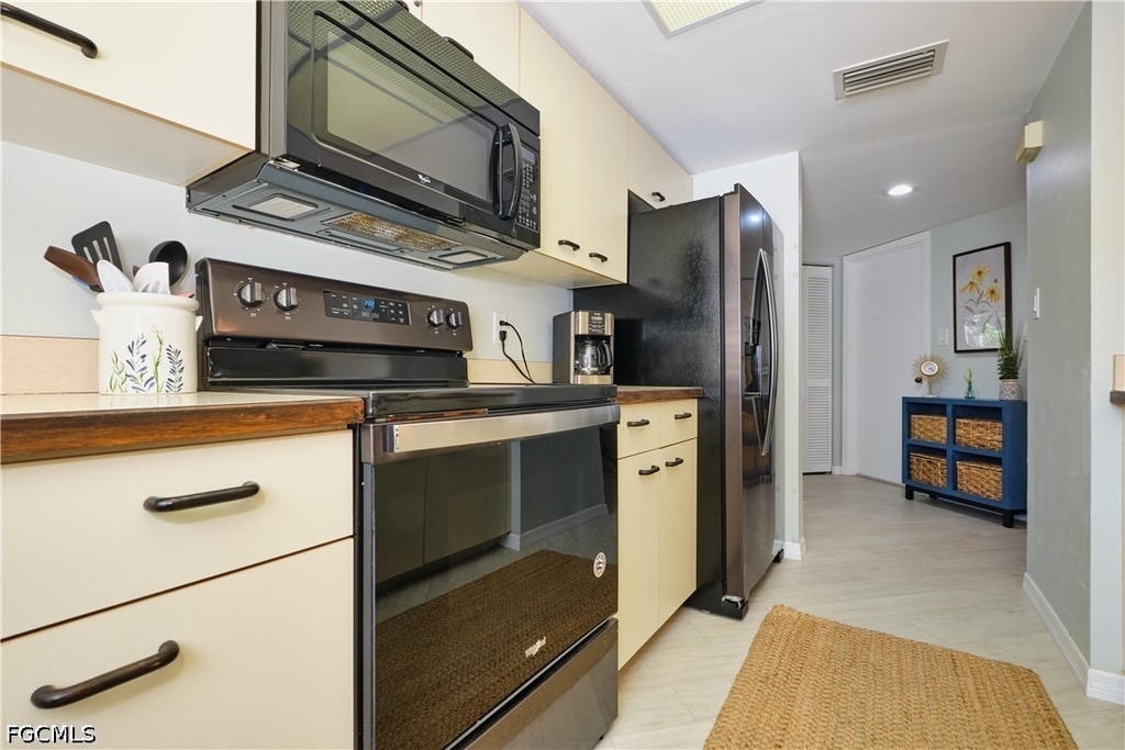 15121 Bagpipe Way - Photo 9