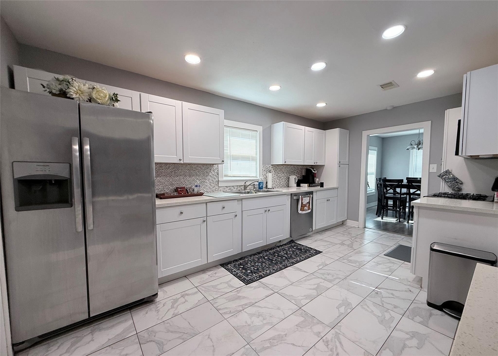 3834 Rosedale Street - Photo 3