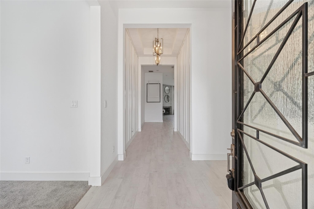 32018 Crested Knoll Court - Photo 7