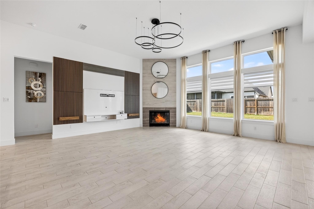 32018 Crested Knoll Court - Photo 11