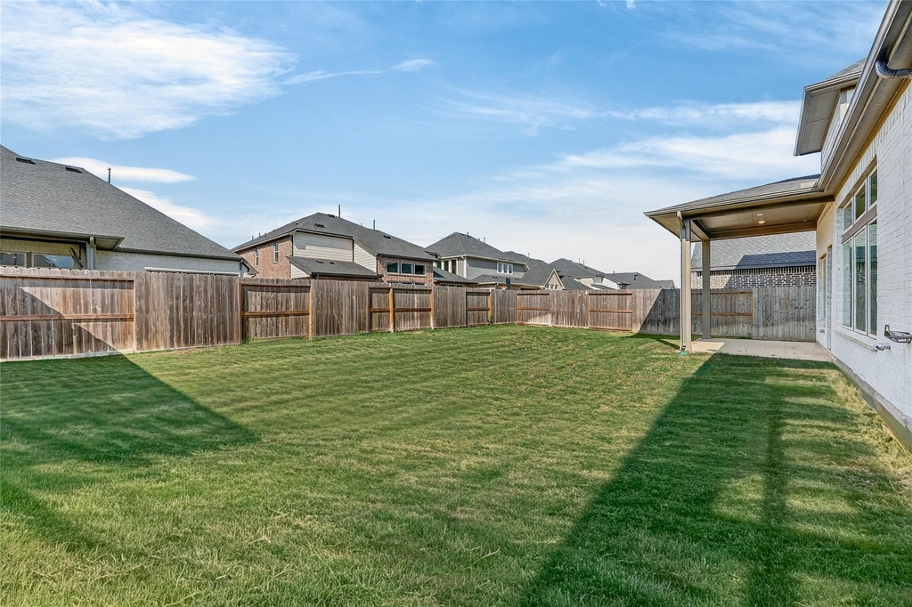 32018 Crested Knoll Court - Photo 46