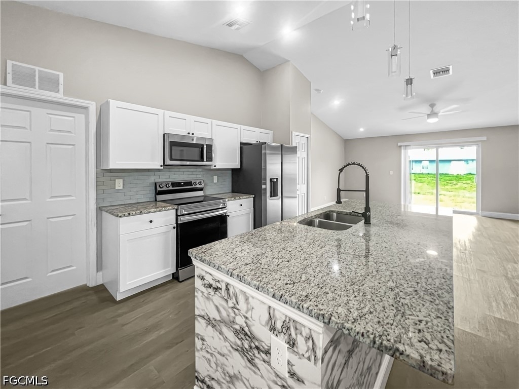 3309 10th Street W - Photo 7