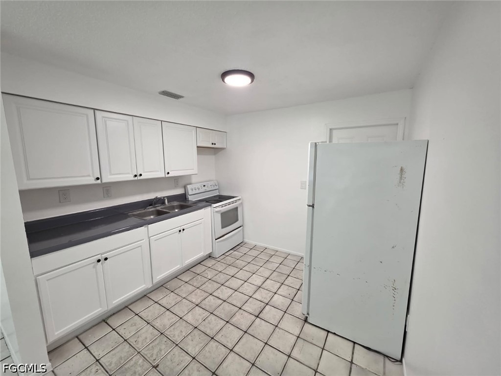 5426 Sago Avenue - Photo 3
