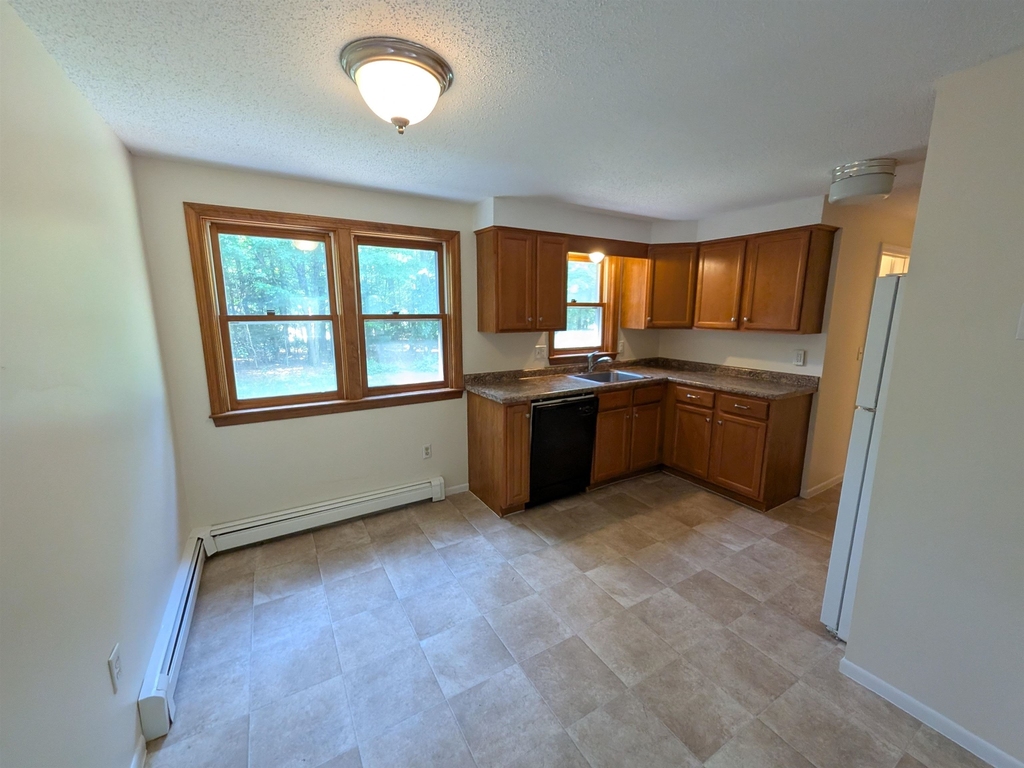 2-49 Skyline - Photo 3