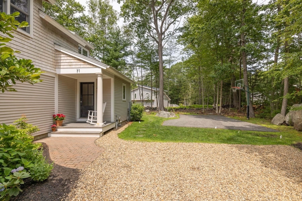 71 W Atlantic - Photo 33