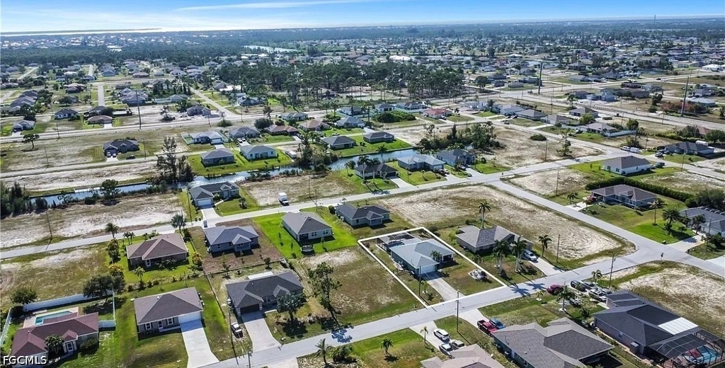 2152 Nw 22nd Place - Photo 3