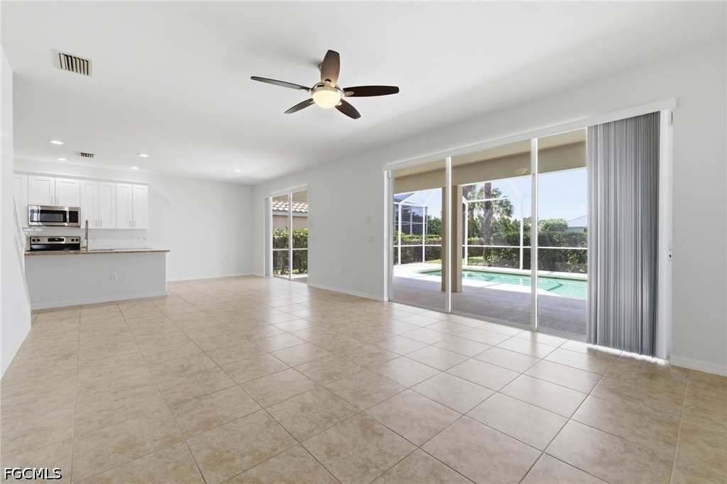 2639 Bellingham Court - Photo 14