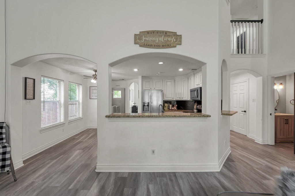 3215 Canterbury Lane - Photo 15