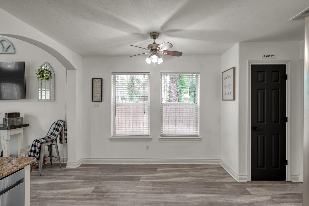 3215 Canterbury Lane - Photo 13
