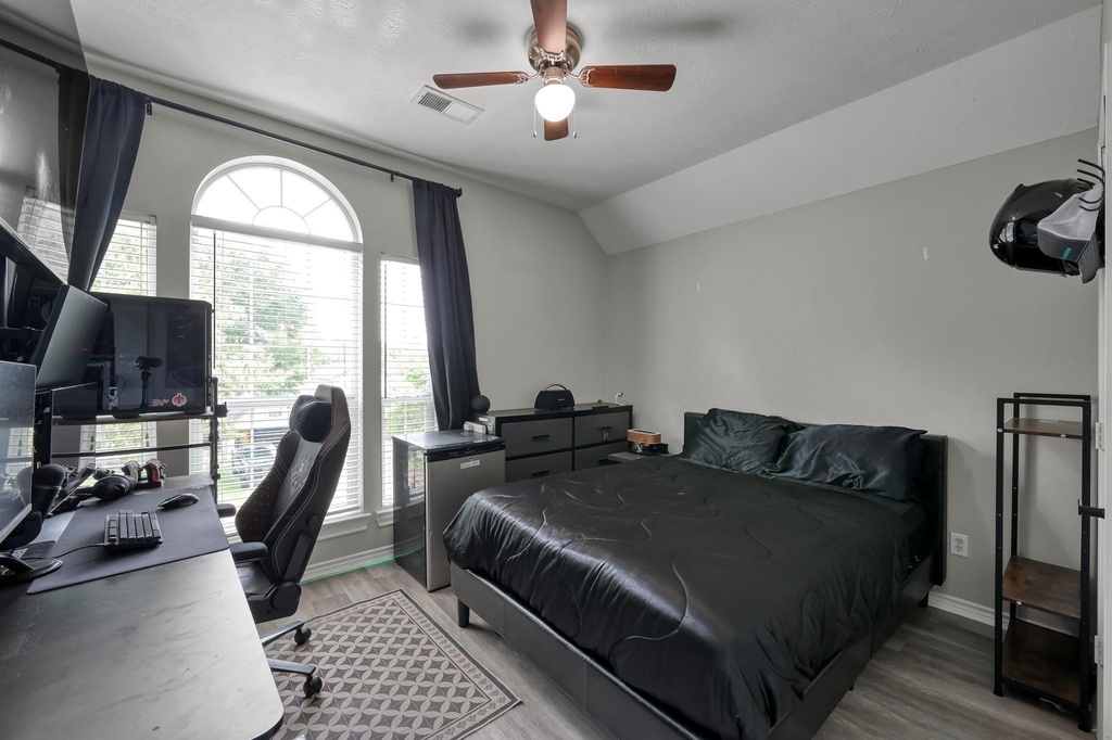 3215 Canterbury Lane - Photo 31