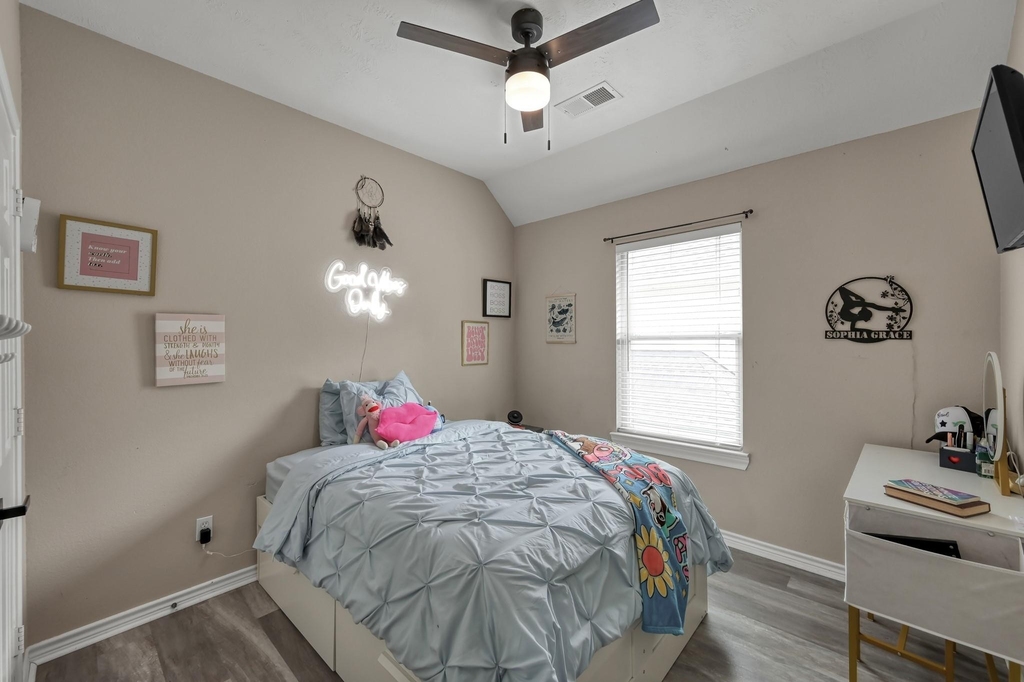3215 Canterbury Lane - Photo 25