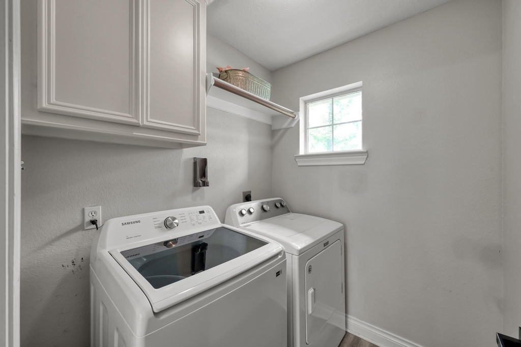 3215 Canterbury Lane - Photo 41