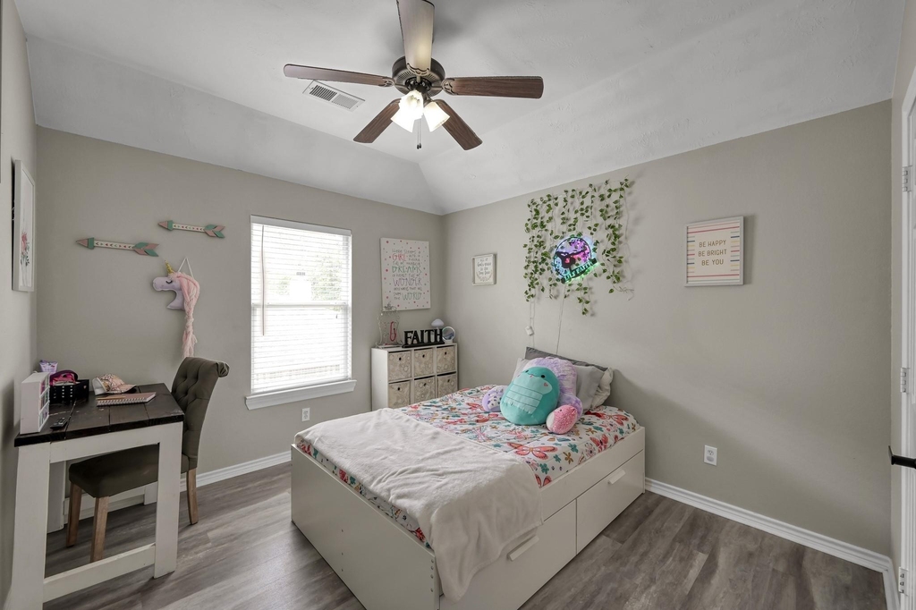 3215 Canterbury Lane - Photo 27