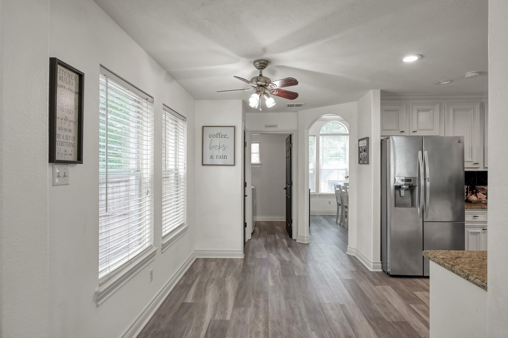 3215 Canterbury Lane - Photo 14