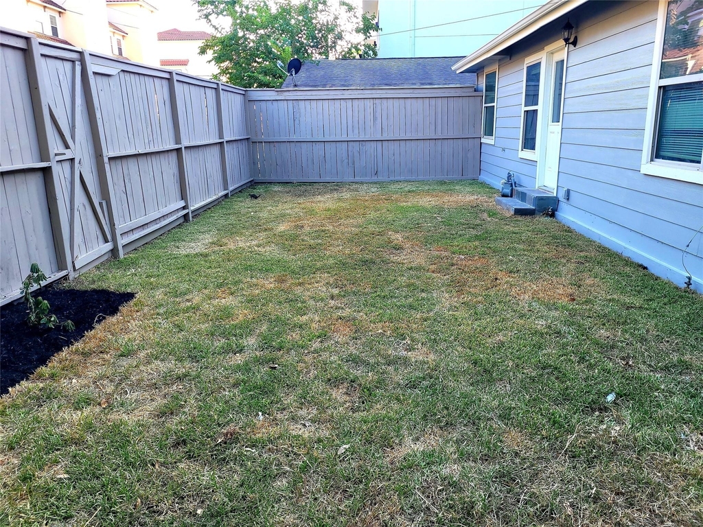 1501 Asbury Street - Photo 18
