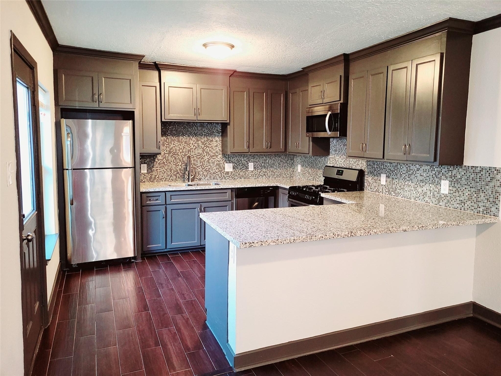 1501 Asbury Street - Photo 5