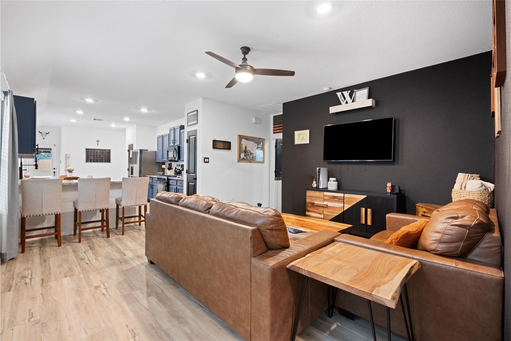 10417 Pineland Drive - Photo 7