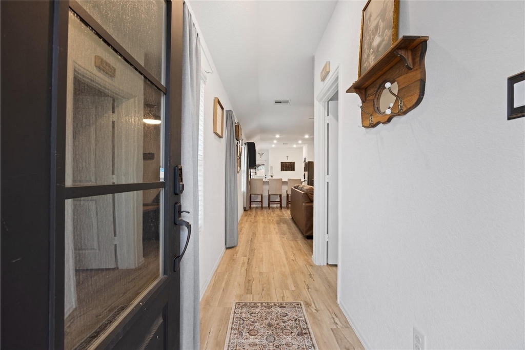 10417 Pineland Drive - Photo 4