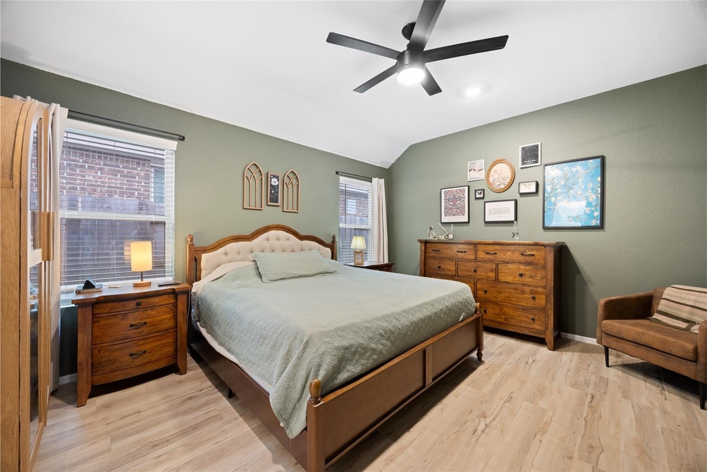 10417 Pineland Drive - Photo 9