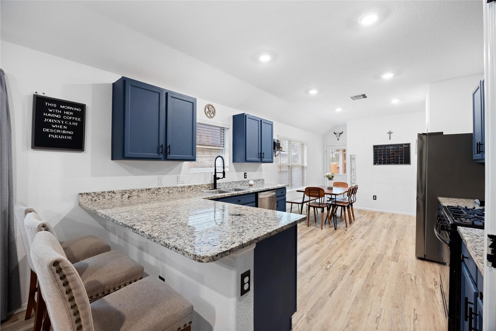 10417 Pineland Drive - Photo 14