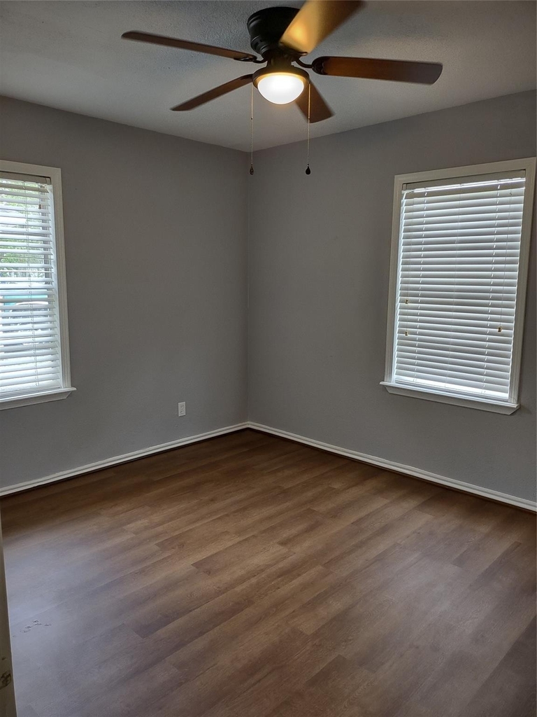 6027 Belneath Street - Photo 3