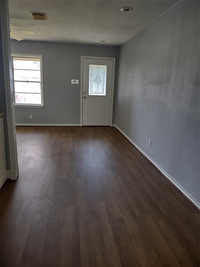 6027 Belneath Street - Photo 2