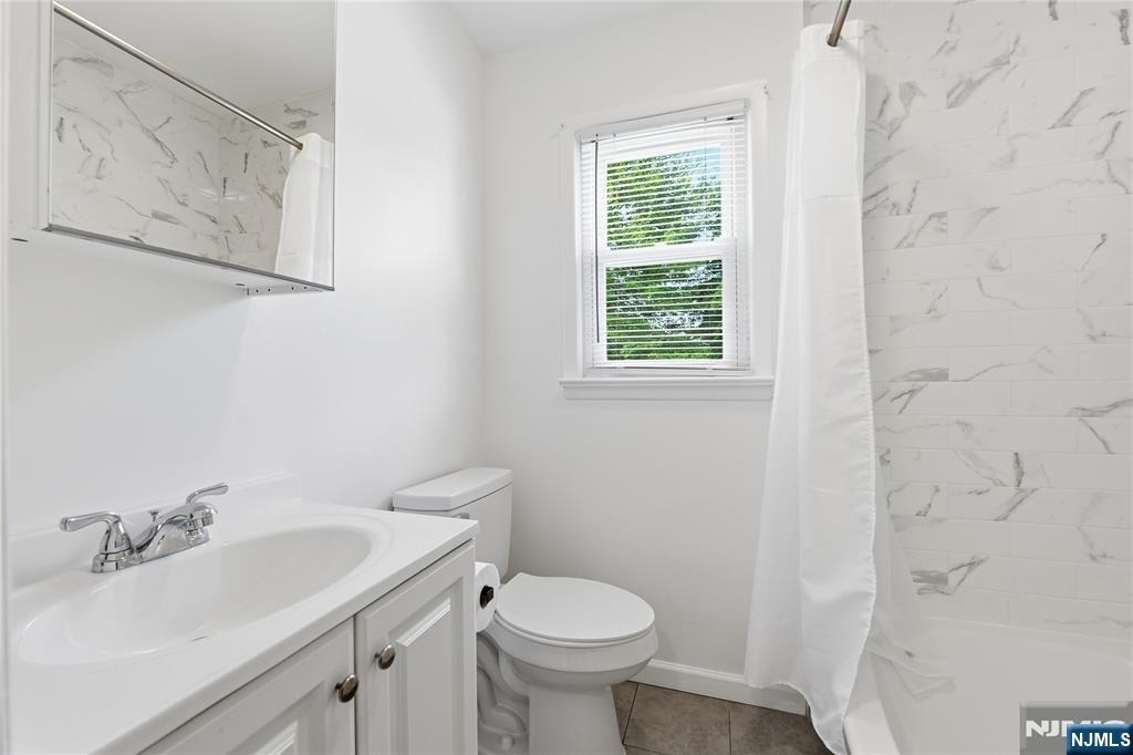 74 Barbara - Photo 12
