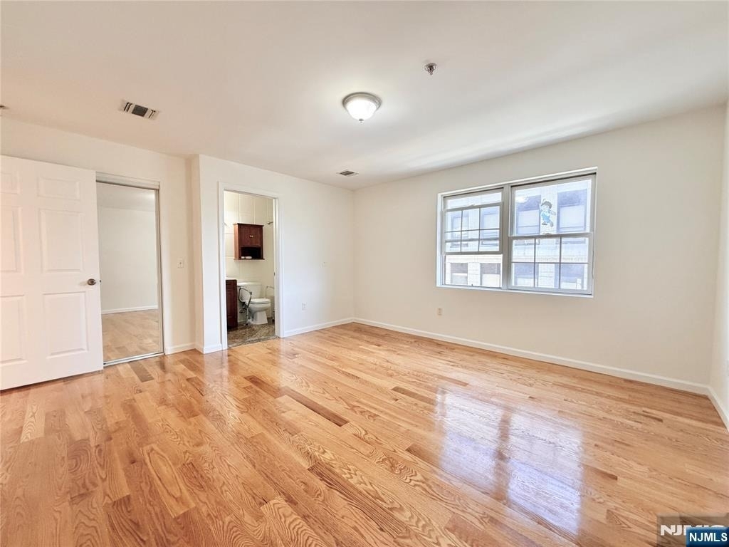135 38th - Photo 19