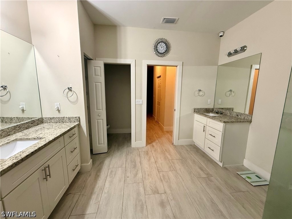 5560 Belrose Street - Photo 17