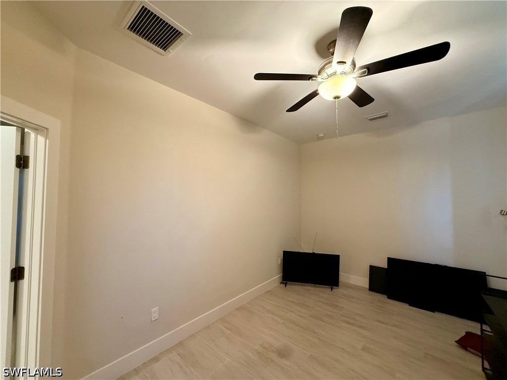 5560 Belrose Street - Photo 21