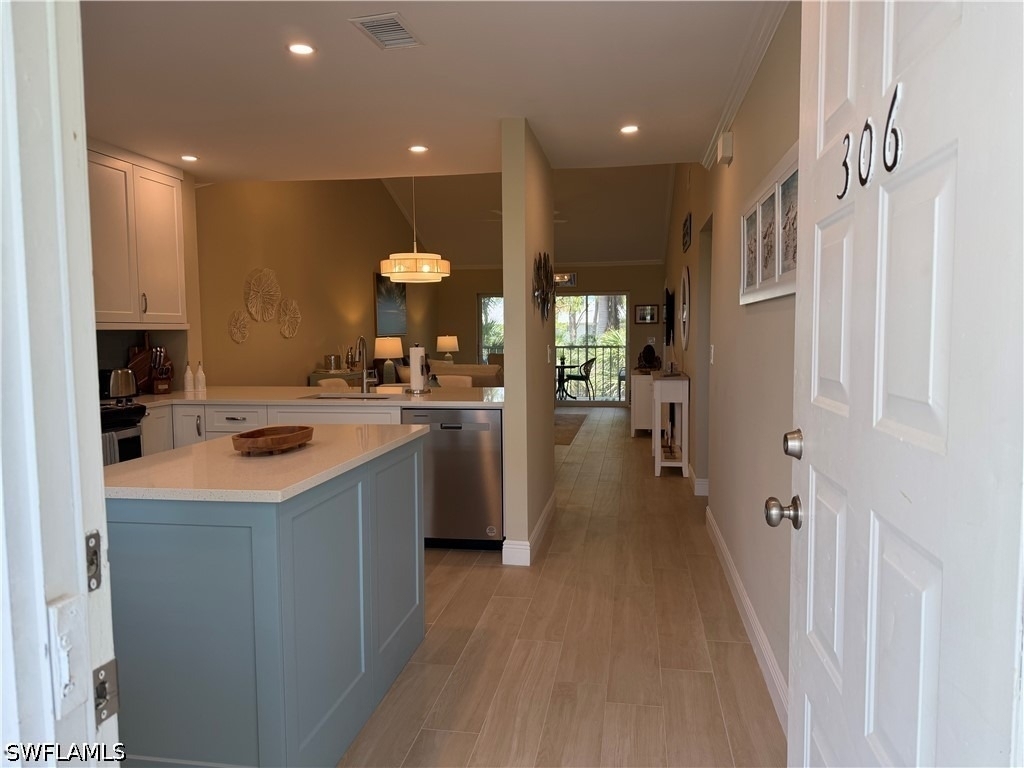 3002 Sandpiper Bay Circle - Photo 3