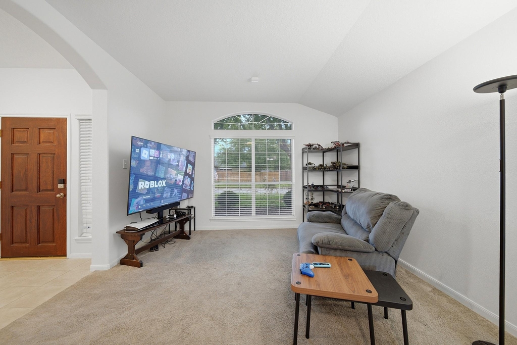 321 Preston Lane - Photo 7