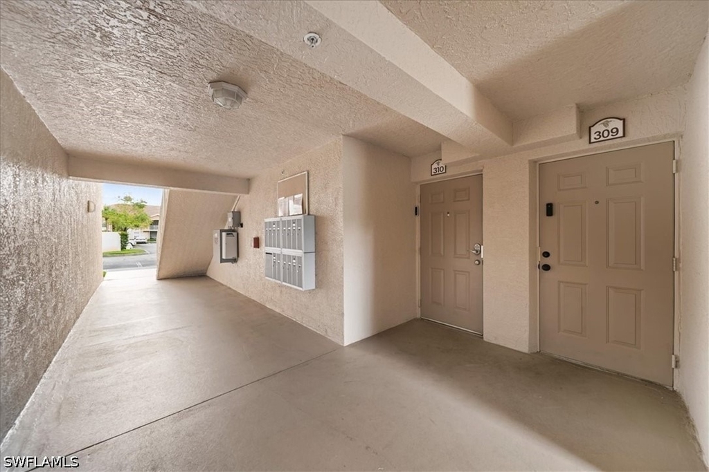 8235 Ibis Club Drive - Photo 3