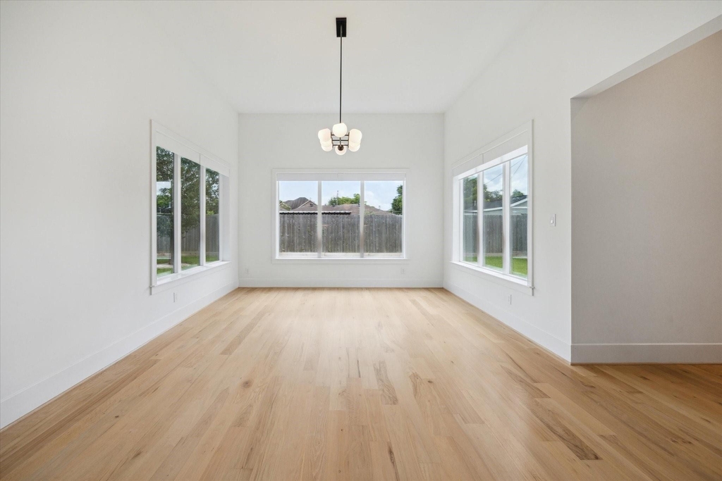 1419 Candlelight Lane - Photo 8