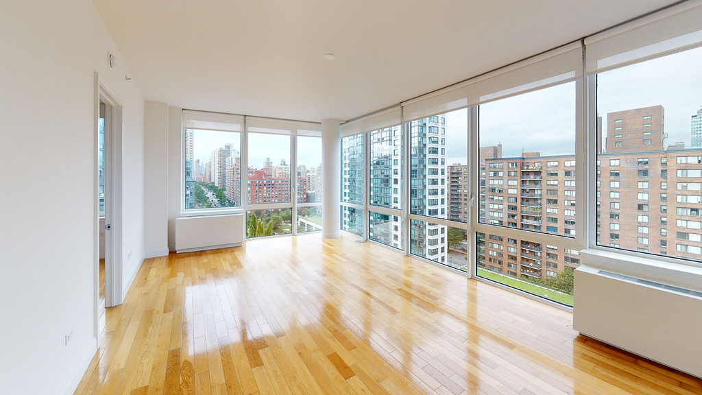 808 Columbus Ave - Photo 2