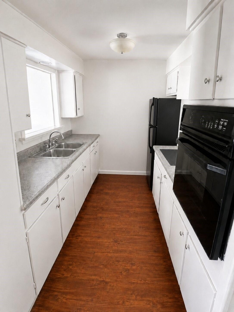 2414 Mimosa Drive - Photo 3