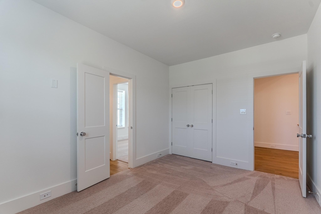 7613 Victory Reserve Street - Photo 15