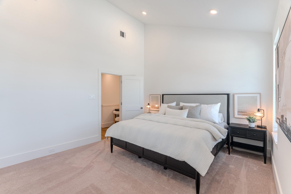 7613 Victory Reserve Street - Photo 10