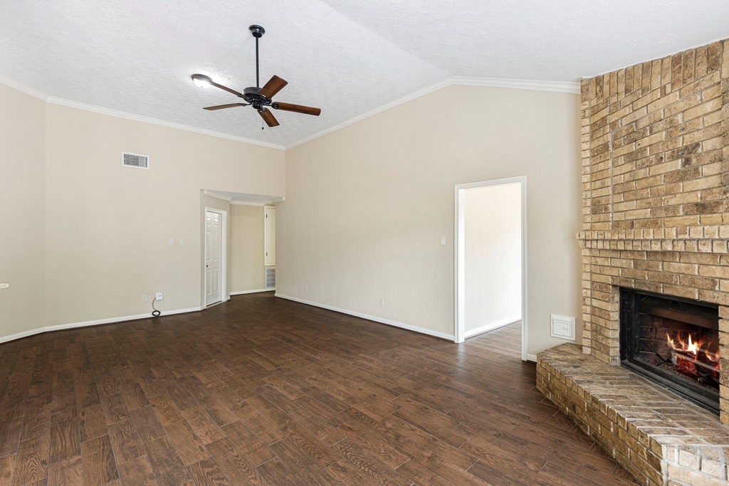 21435 Deerhaven Drive - Photo 5