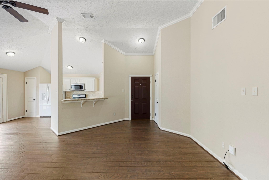 21435 Deerhaven Drive - Photo 4