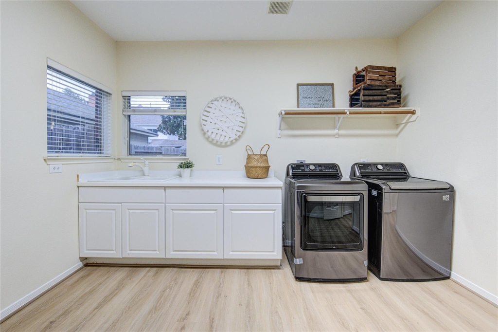 2327 Centerbrook Lane - Photo 24