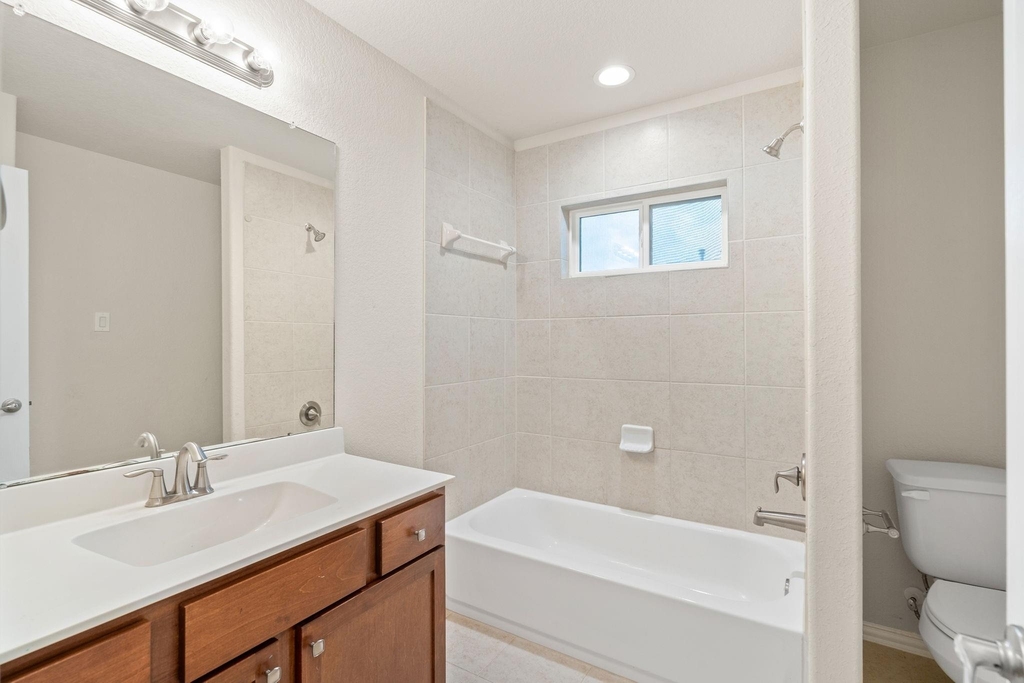 135 San Bernard Drive Drive - Photo 31