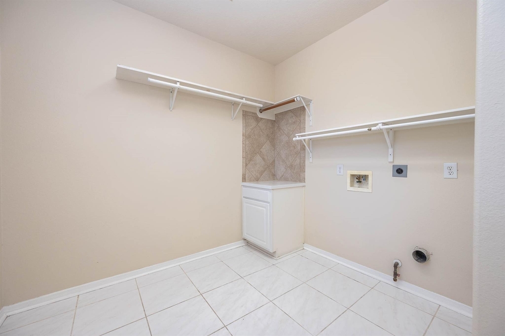 7902 Feather Springs - Photo 19