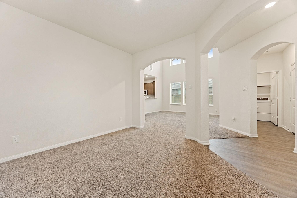 15837 Roberto Clemente Court - Photo 8