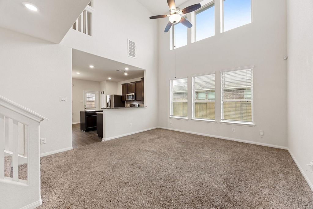 15837 Roberto Clemente Court - Photo 9