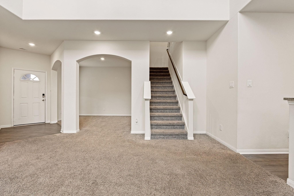 15837 Roberto Clemente Court - Photo 35