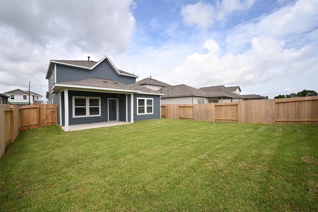 3919 Accolade Crossing - Photo 33