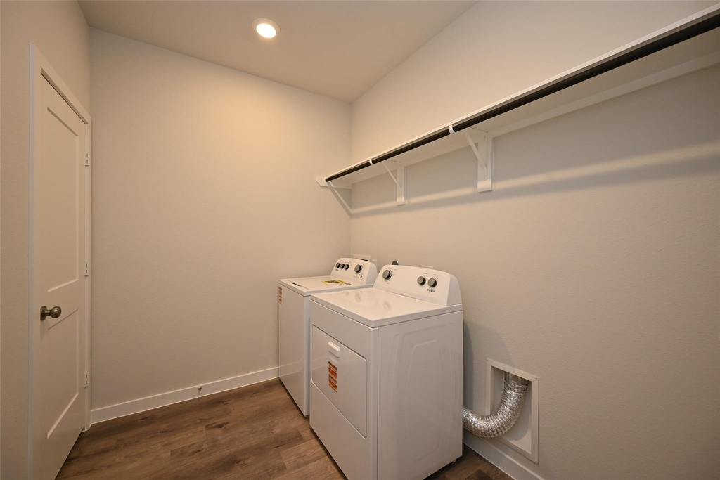 3919 Accolade Crossing - Photo 5