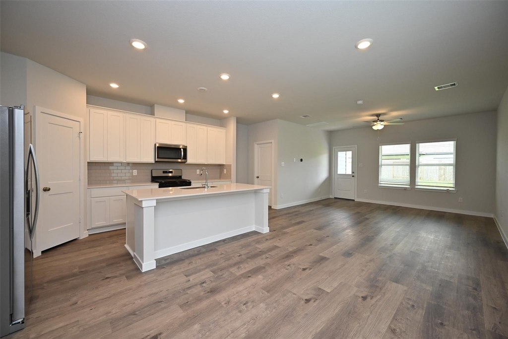 3919 Accolade Crossing - Photo 7